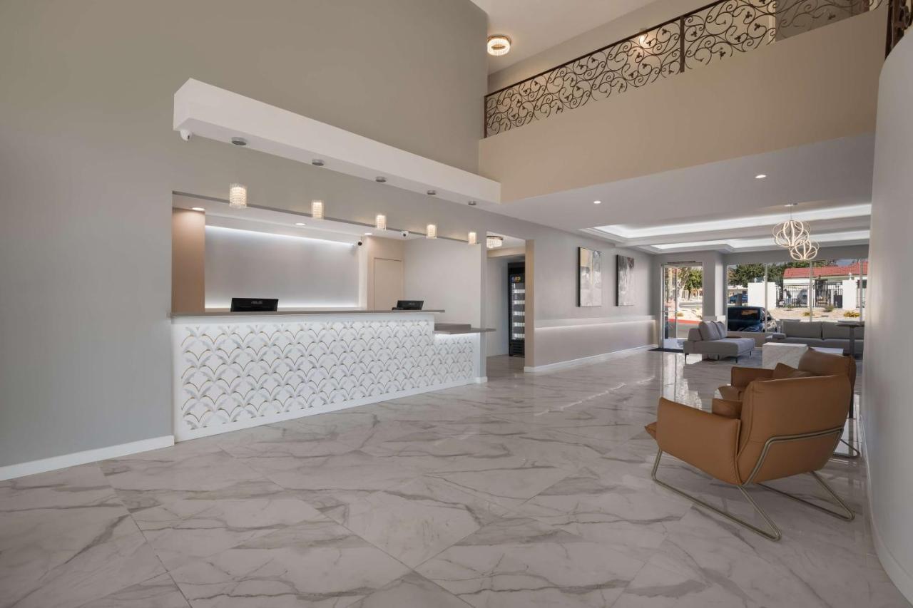 Surestay Plus Hotel By Best Western Upland - Ontario North ภายนอก รูปภาพ