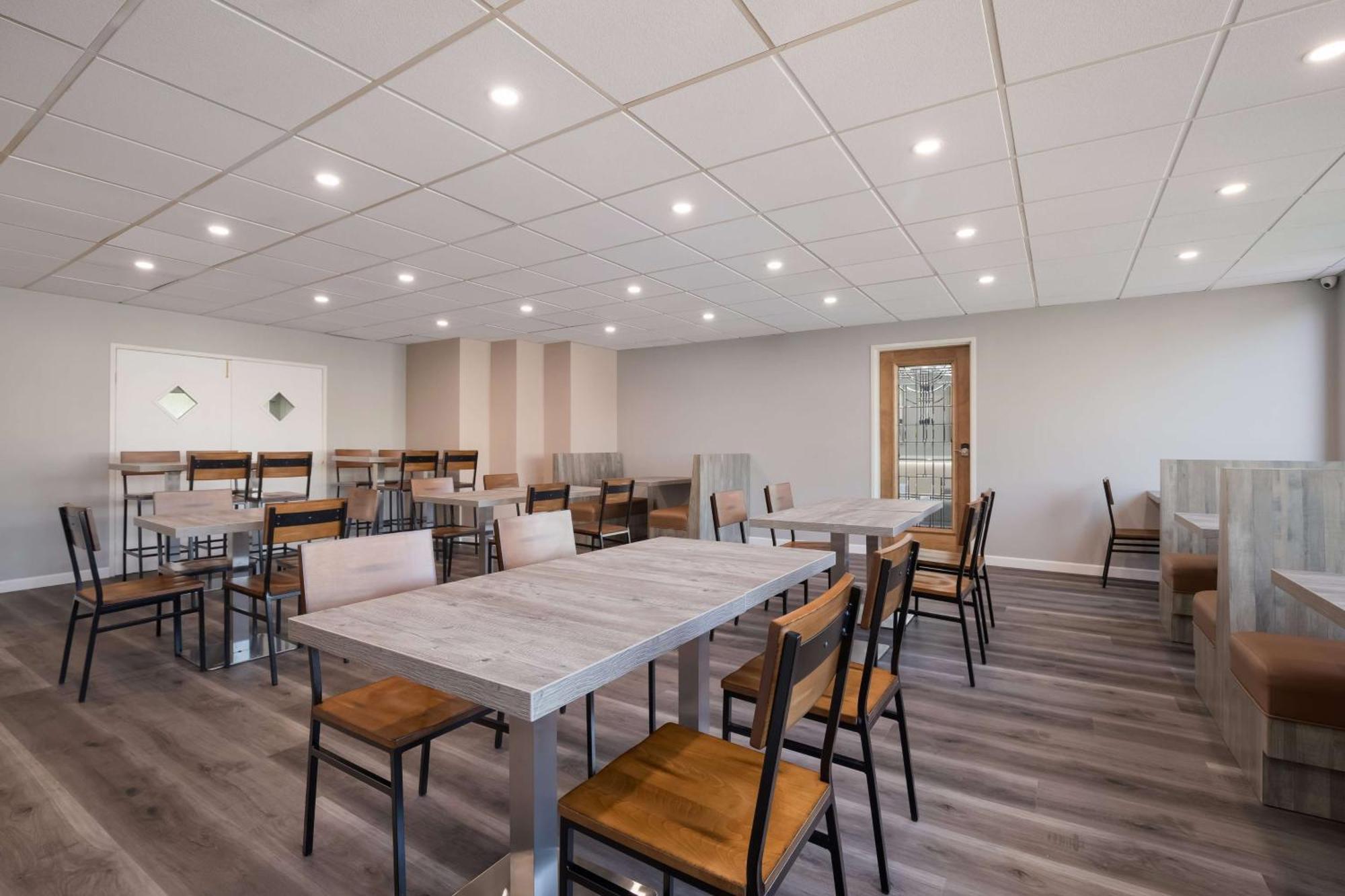 Surestay Plus Hotel By Best Western Upland - Ontario North ภายนอก รูปภาพ
