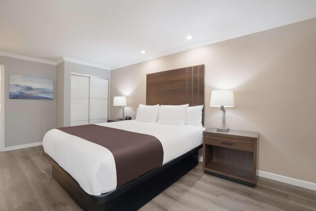 Surestay Plus Hotel By Best Western Upland - Ontario North ภายนอก รูปภาพ