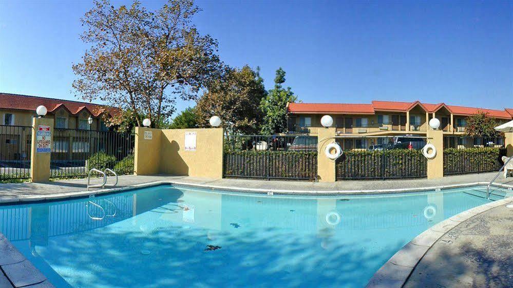 Surestay Plus Hotel By Best Western Upland - Ontario North ภายนอก รูปภาพ